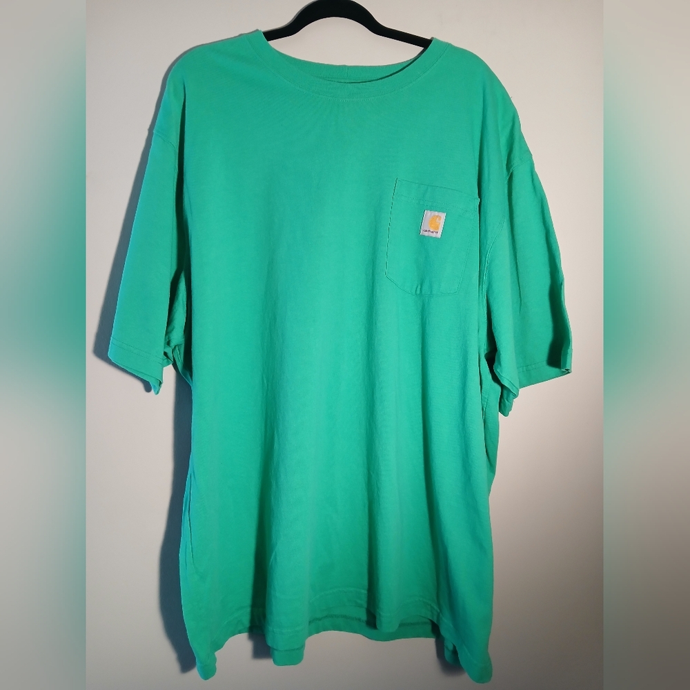 Carhartt Loose Fit Heavyweight Pocket T-Shirt in a green color, size 2XL. 